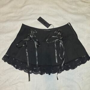 Widow Song of Sadness Pleated Skirt
